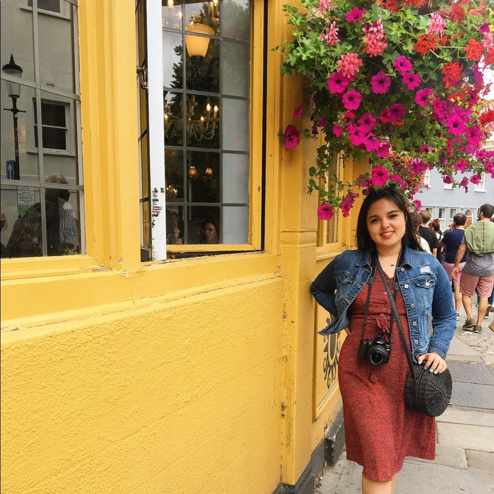 Meet your Posher, Ashley